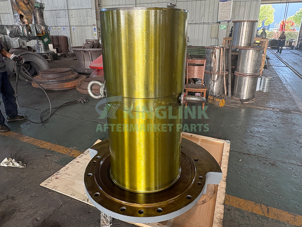 KINGLINK High Quality Accessories Eccentric Set 17001189 for Tc84X Cone Crusher - Rezervni deo za Građevinska mašina: slika 1 KINGLINK High Quality Accessories Eccentric Set 17001189 for Tc84X Cone Crusher - Rezervni deo za Građevinska mašina: slika 1