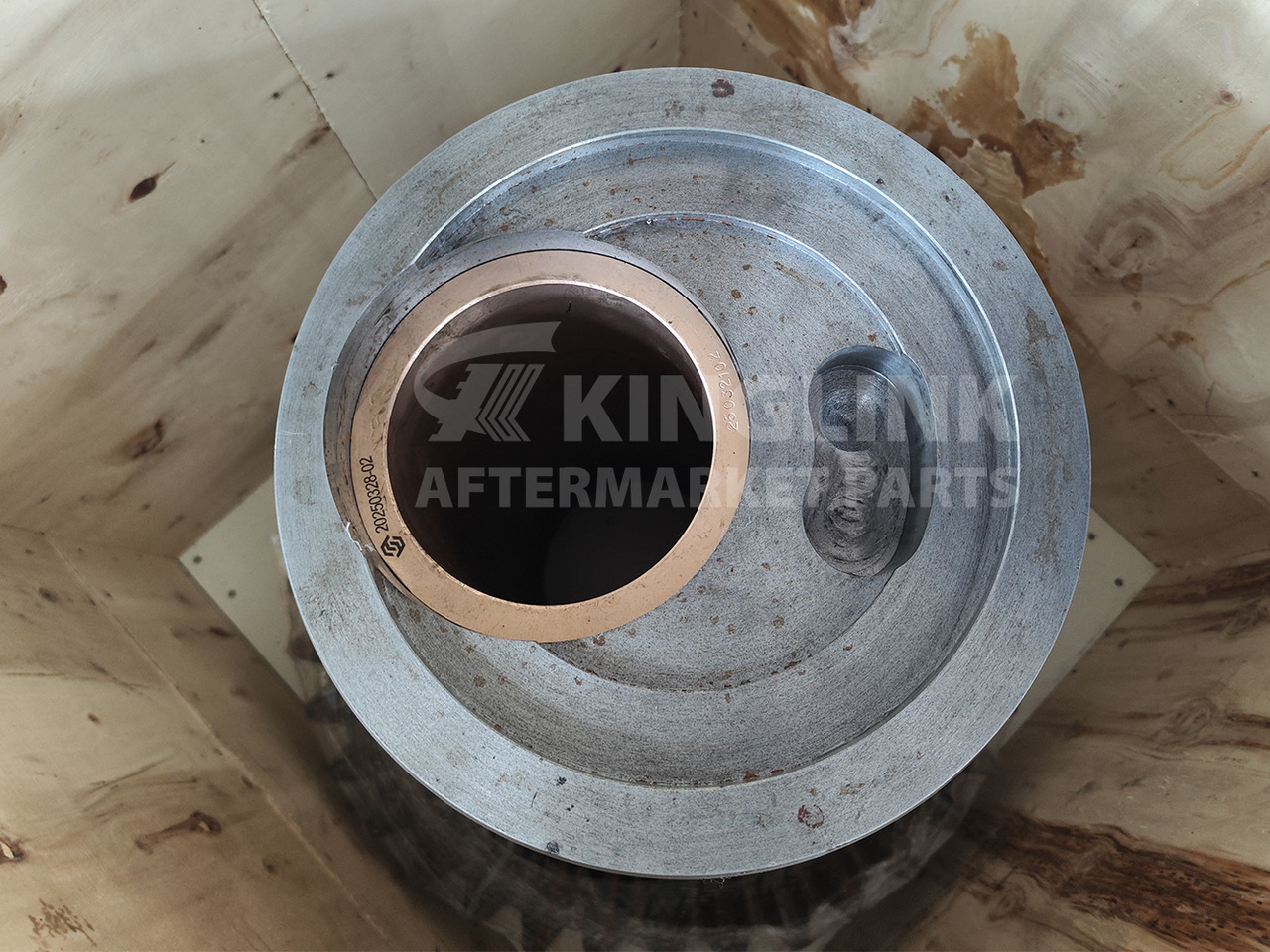 KINGLINK High Quality Eccentric Assembly 17000219 for Tc36 Cone Crusher - Rezervni deo za Građevinska mašina: slika 1 KINGLINK High Quality Eccentric Assembly 17000219 for Tc36 Cone Crusher - Rezervni deo za Građevinska mašina: slika 1