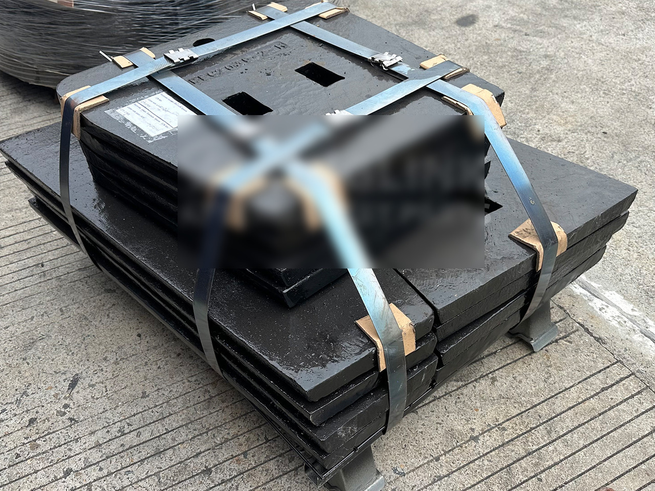 KINGLINK Spare Parts Upper / Lower Left / Right Side Plates 17003330 17003331 17003338 17003339 for CT2036 Jaw Crusher - Rezervni deo za Građevinska mašina: slika 2 KINGLINK Spare Parts Upper / Lower Left / Right Side Plates 17003330 17003331 17003338 17003339 for CT2036 Jaw Crusher - Rezervni deo za Građevinska mašina: slika 2