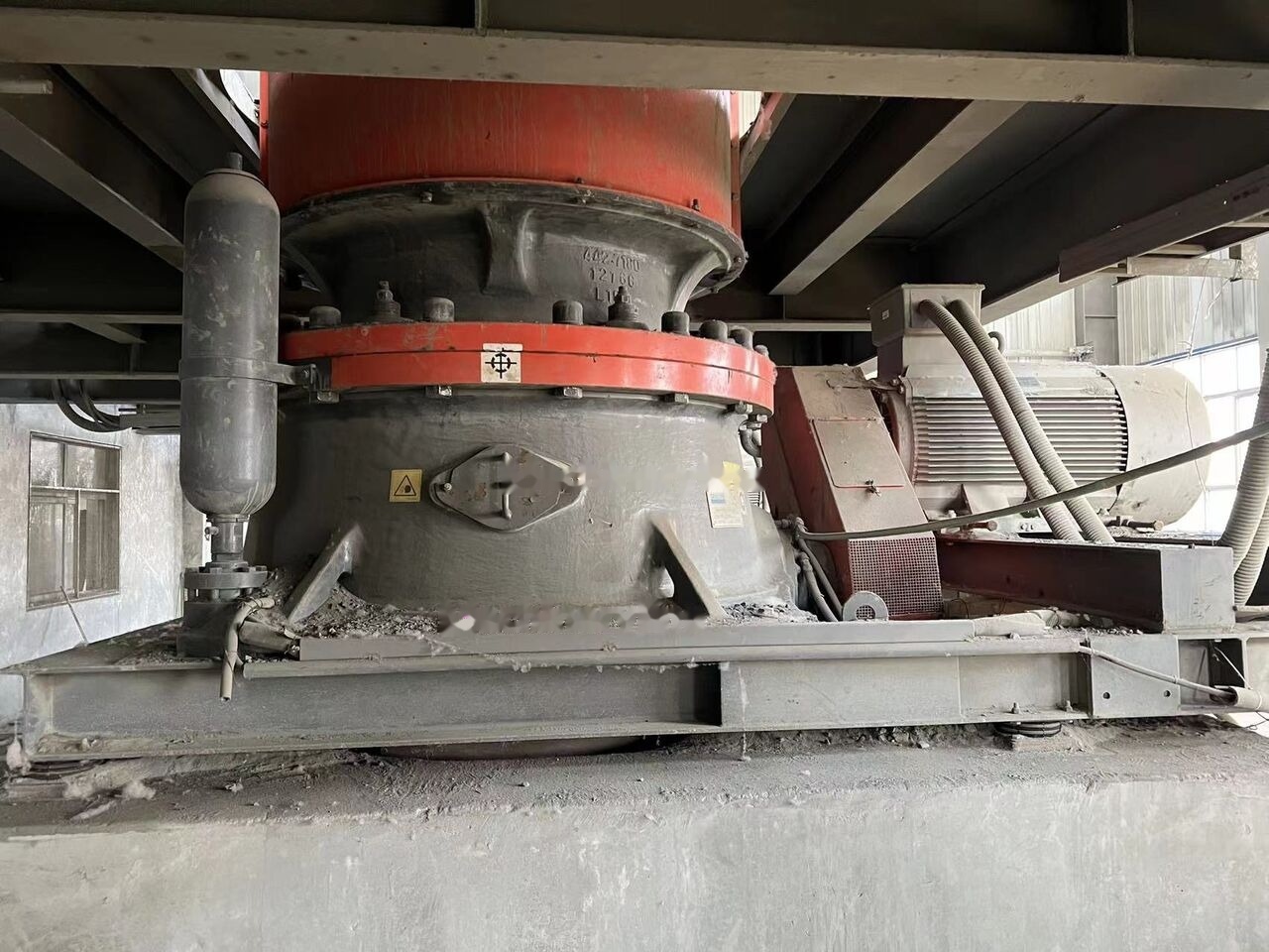 Sandvik Original CH440 Hydrocone - Konusna drobilica: slika 1 Sandvik Original CH440 Hydrocone - Konusna drobilica: slika 1