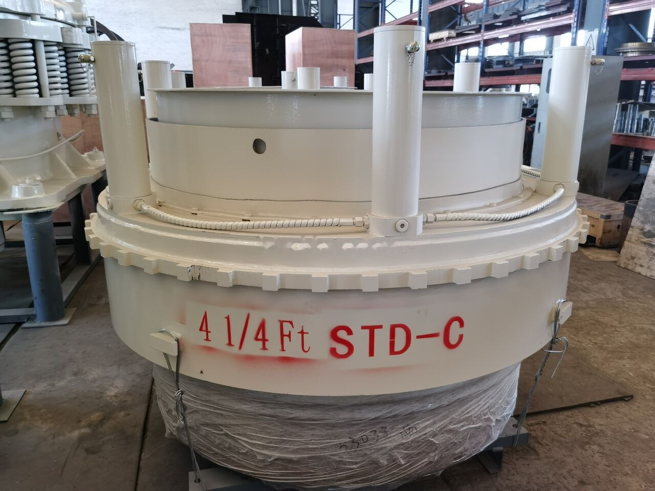 Symons 4 1/4 FT STD Standard Coarse Cone Crusher - Konusna drobilica: slika 1 Symons 4 1/4 FT STD Standard Coarse Cone Crusher - Konusna drobilica: slika 1