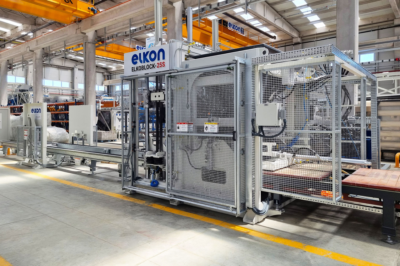 ELKON Elkoblock-25 Block Making Machine - Vibro presa za betonske blokove: slika 2 ELKON Elkoblock-25 Block Making Machine - Vibro presa za betonske blokove: slika 2