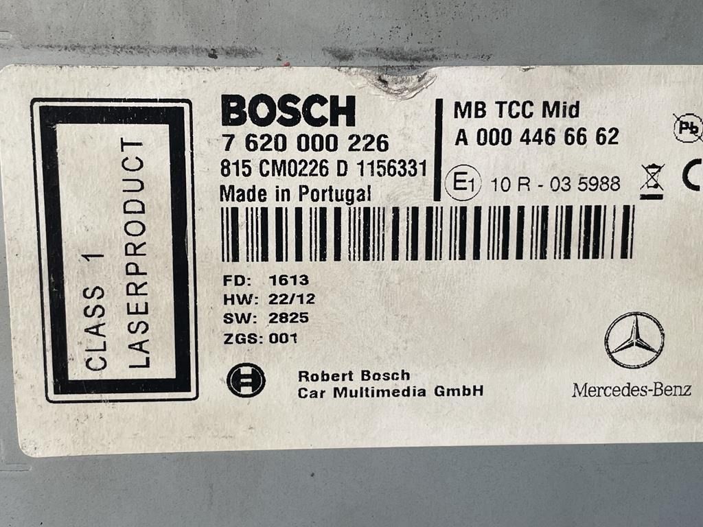 BOSCH RADIO FOR MERCEDES ACTROS MP4 - A 0004466662 - Kabina i enterijer za Kamion: slika 3 BOSCH RADIO FOR MERCEDES ACTROS MP4 - A 0004466662 - Kabina i enterijer za Kamion: slika 3