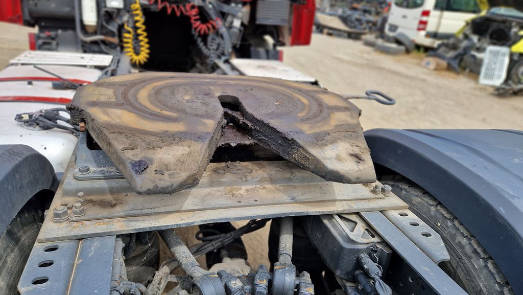 JOST JSK 37C185 Ζ1 - Spojnica na petom točku za Kamion: slika 1 JOST JSK 37C185 Ζ1 - Spojnica na petom točku za Kamion: slika 1