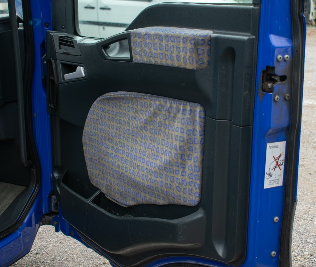 MAN TGA DOOR LINING - PASSENGER - Vrata i delovi za Kamion: slika 2 MAN TGA DOOR LINING - PASSENGER - Vrata i delovi za Kamion: slika 2
