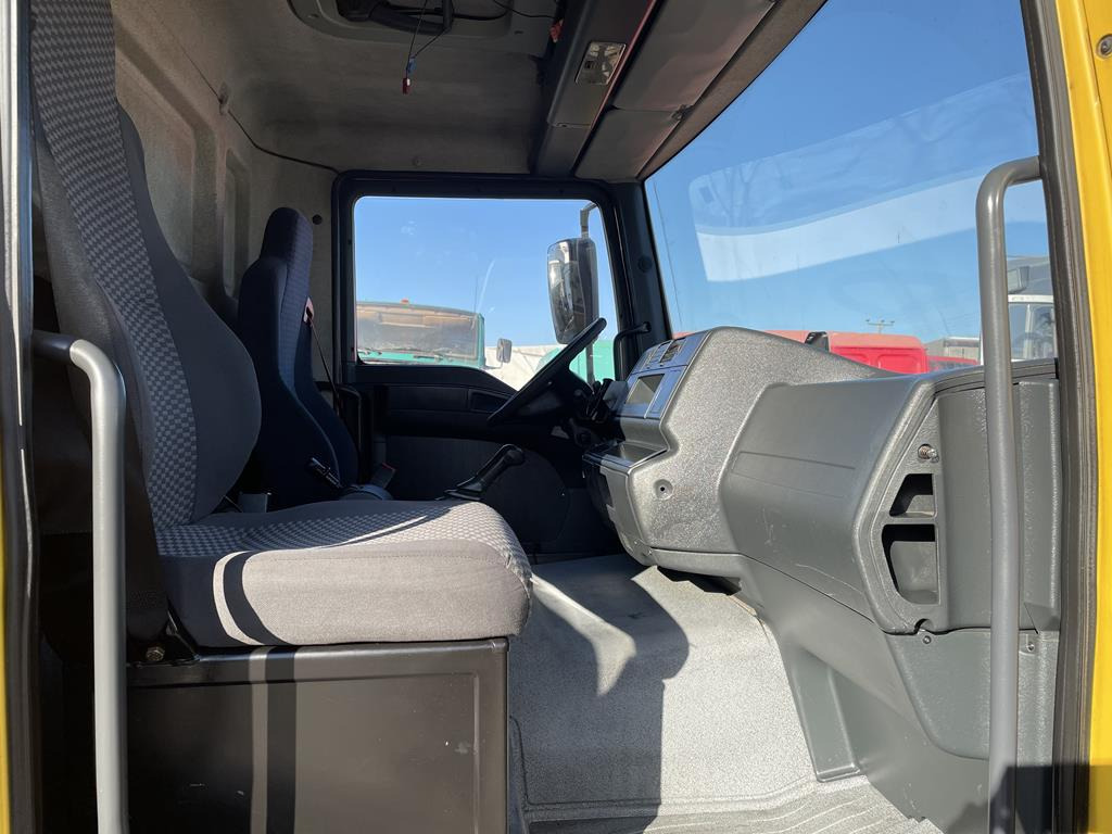 Kabina za Kamion MAN TGL: slika 7 Kabina za Kamion MAN TGL: slika 7