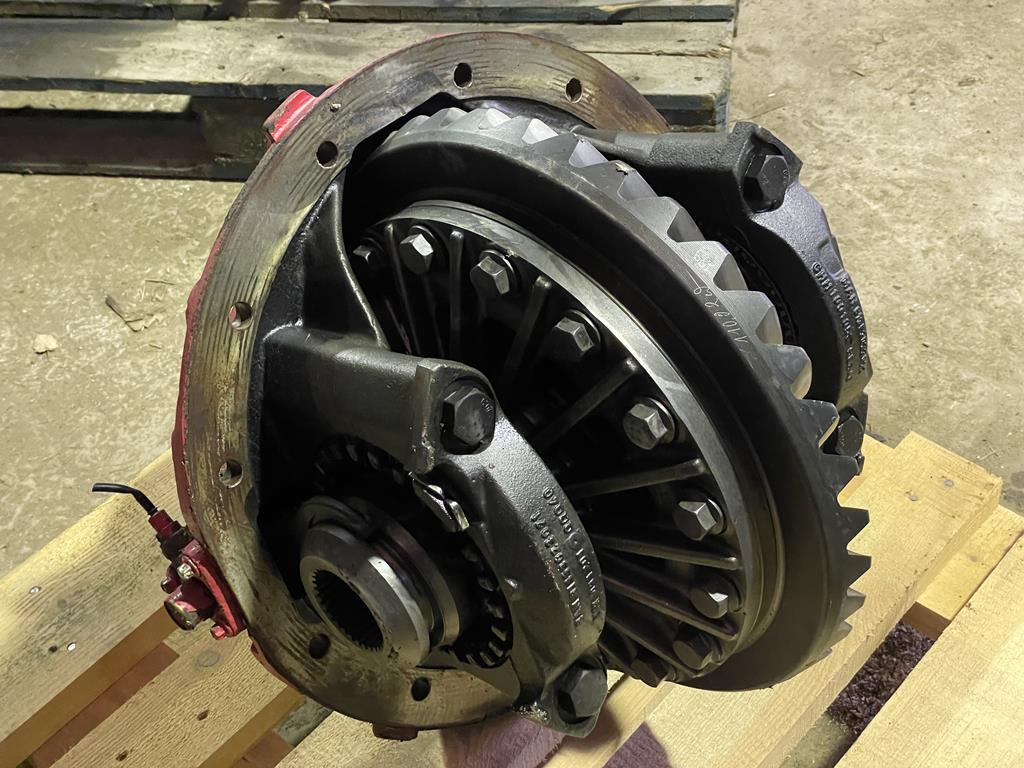 MAN TGX 14:38 - Diferencijalna brzina za Kamion: slika 2 MAN TGX 14:38 - Diferencijalna brzina za Kamion: slika 2