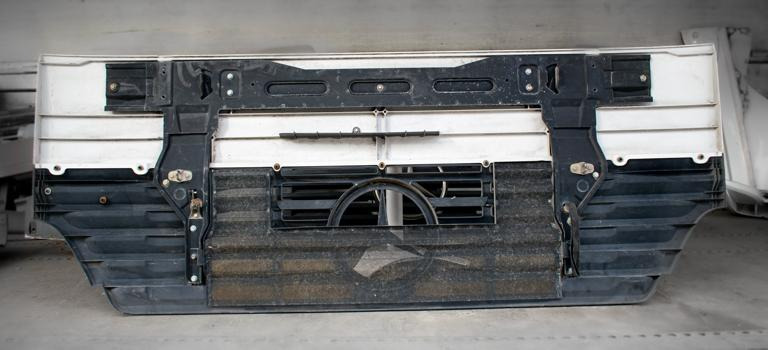 MERCEDES-BENZ ACTROS MEGA MP I - Hauba za Kamion: slika 2 MERCEDES-BENZ ACTROS MEGA MP I - Hauba za Kamion: slika 2