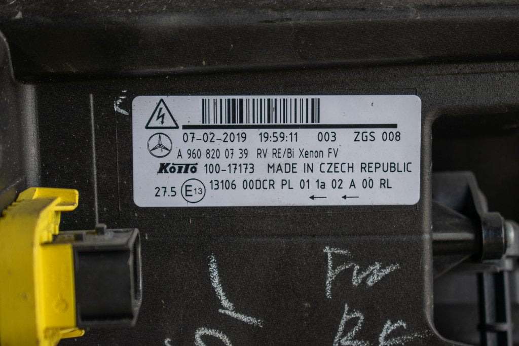 MERCEDES-BENZ ACTROS MP IV EURO VI XENON HEADLIGHT - FRONT - PASSENGER - Prednja svetla za Kamion: slika 3 MERCEDES-BENZ ACTROS MP IV EURO VI XENON HEADLIGHT - FRONT - PASSENGER - Prednja svetla za Kamion: slika 3