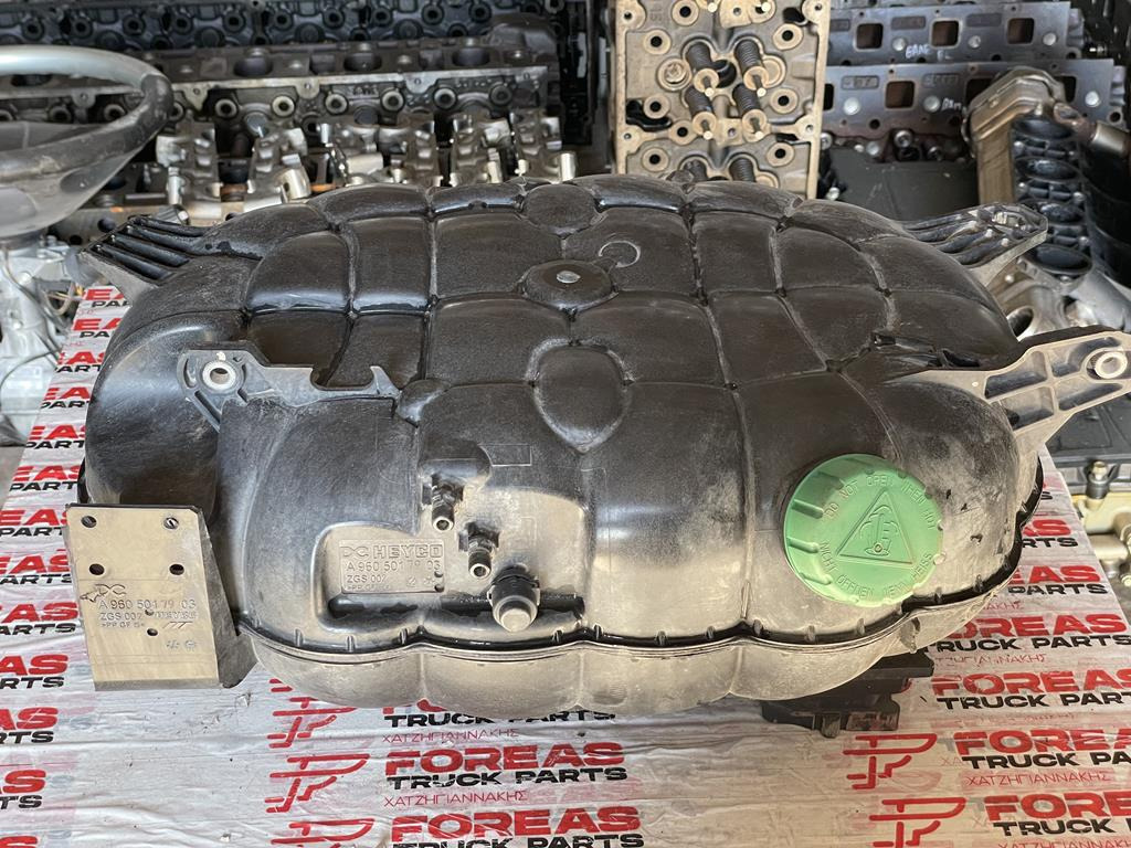 MERCEDES-BENZ ACTROS MP4 ZGS 004 - A 960 501 7903 - Ekspanziona posuda za Kamion: slika 1 MERCEDES-BENZ ACTROS MP4 ZGS 004 - A 960 501 7903 - Ekspanziona posuda za Kamion: slika 1