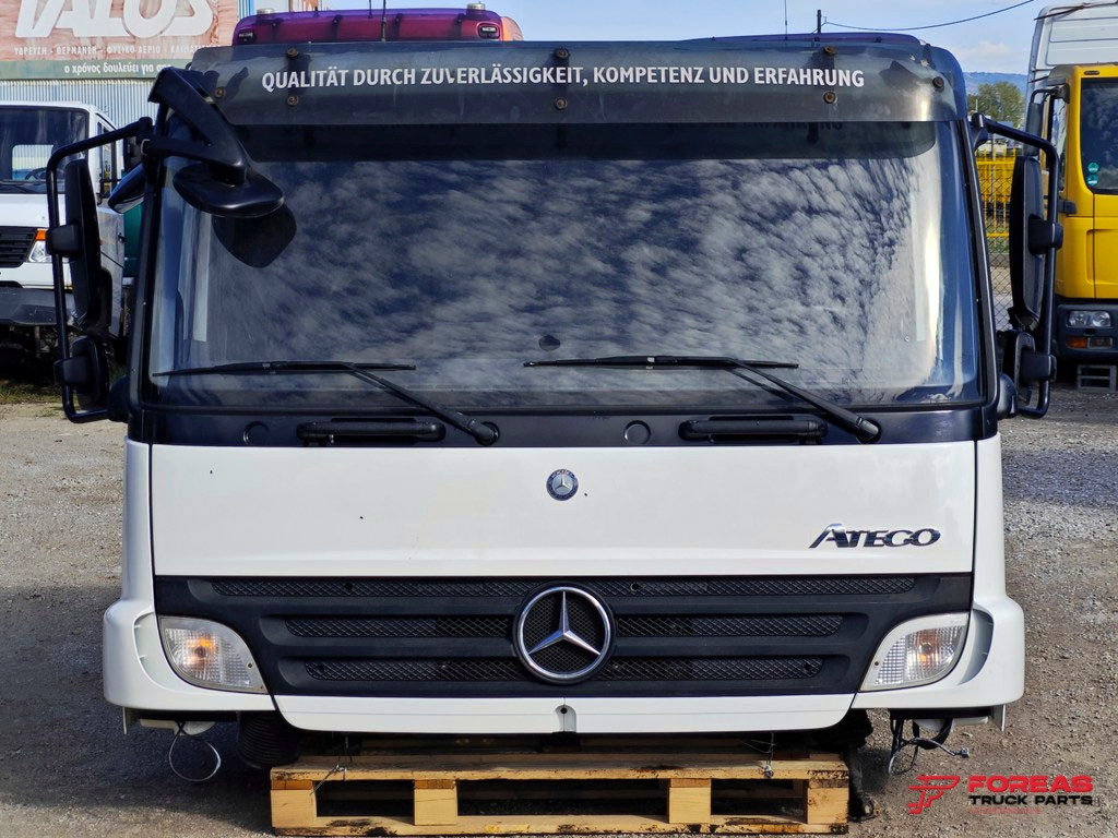MERCEDES-BENZ ATEGO 2 818 - Kabina za Kamion: slika 2 MERCEDES-BENZ ATEGO 2 818 - Kabina za Kamion: slika 2