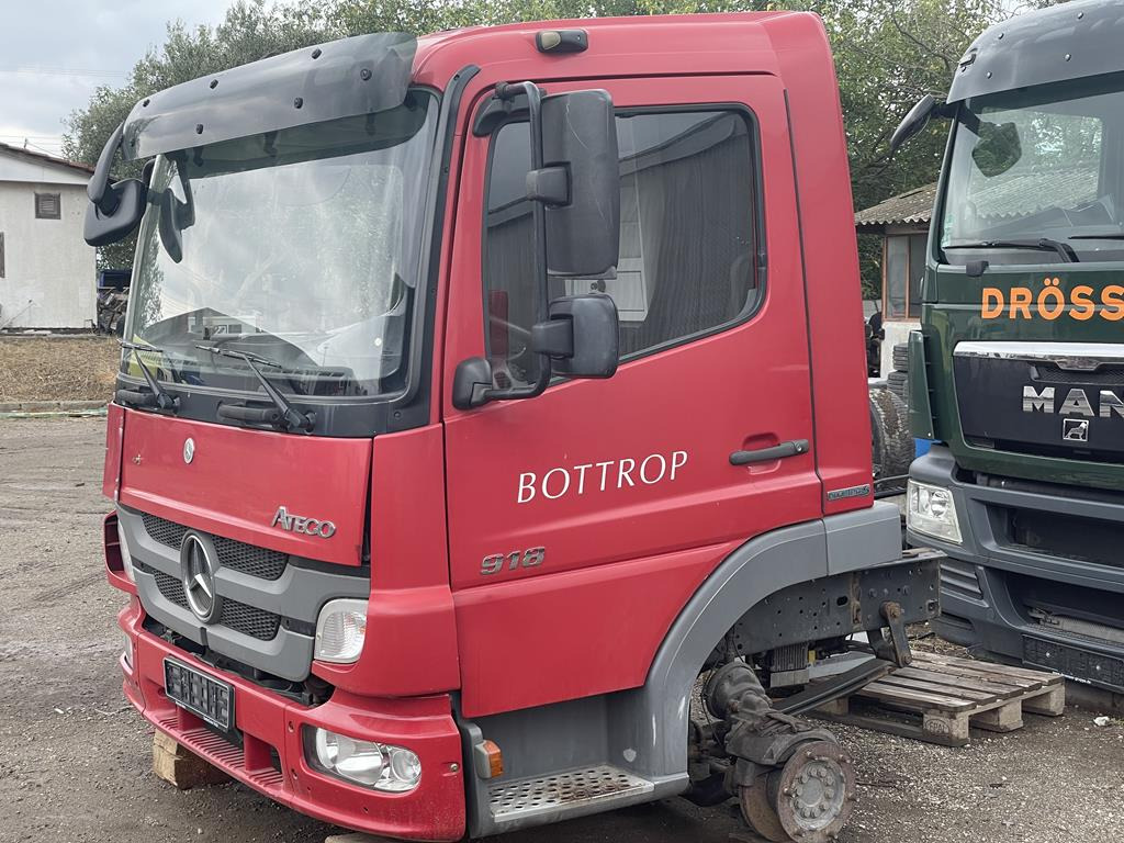 MERCEDES-BENZ ATEGO 3 - Kabina za Kamion: slika 3 MERCEDES-BENZ ATEGO 3 - Kabina za Kamion: slika 3