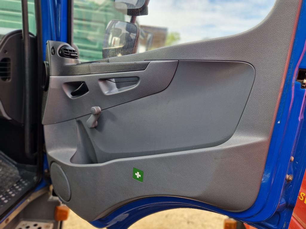 Kabina za Kamion MERCEDES-BENZ ATEGO 3: slika 18