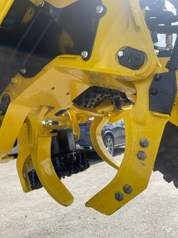 Glava za sečenje John Deere H 415: slika 8 Glava za sečenje John Deere H 415: slika 8