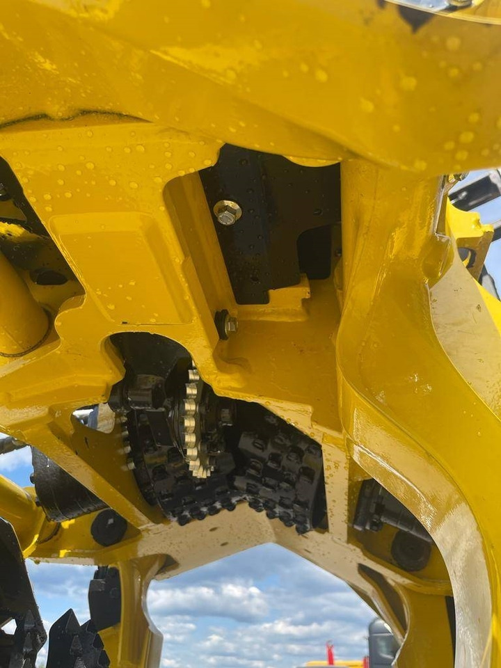 Glava za sečenje John Deere H 415: slika 6 Glava za sečenje John Deere H 415: slika 6