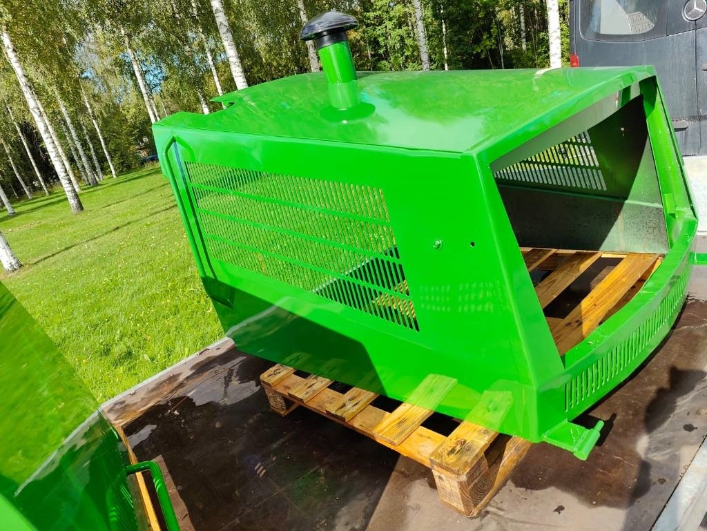 Hauba za Poljoprivredna mašina John Deere Hoods For D-serie machines: slika 15