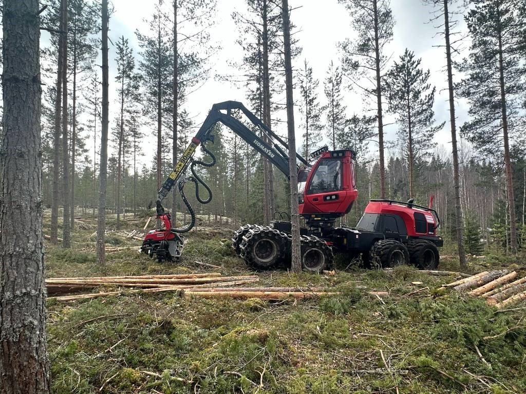 Komatsu 901 XC - Kombajn za šumarstvo: slika 4 Komatsu 901 XC - Kombajn za šumarstvo: slika 4