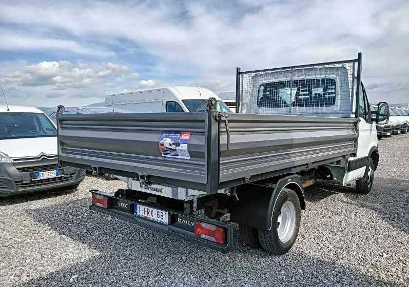 Iveco 35C13, 35C12, 35C14, 35C15 - Dostavno vozilo istovarivač: slika 4 Iveco 35C13, 35C12, 35C14, 35C15 - Dostavno vozilo istovarivač: slika 4