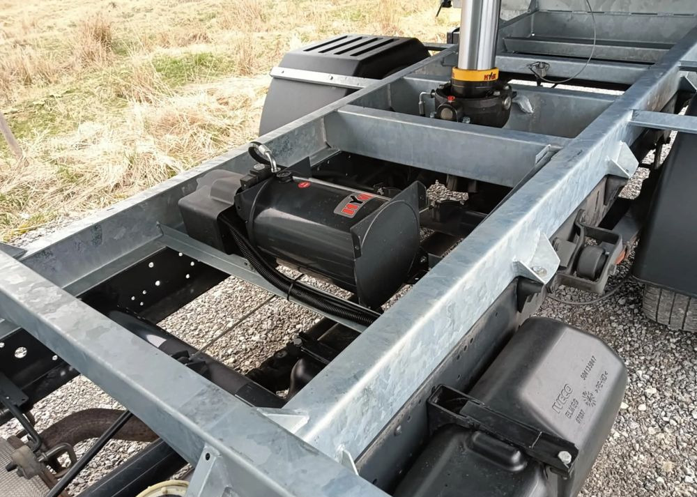 Iveco 35C13,35C12, 35C14, 35C15 - Dostavno vozilo istovarivač: slika 3 Iveco 35C13,35C12, 35C14, 35C15 - Dostavno vozilo istovarivač: slika 3