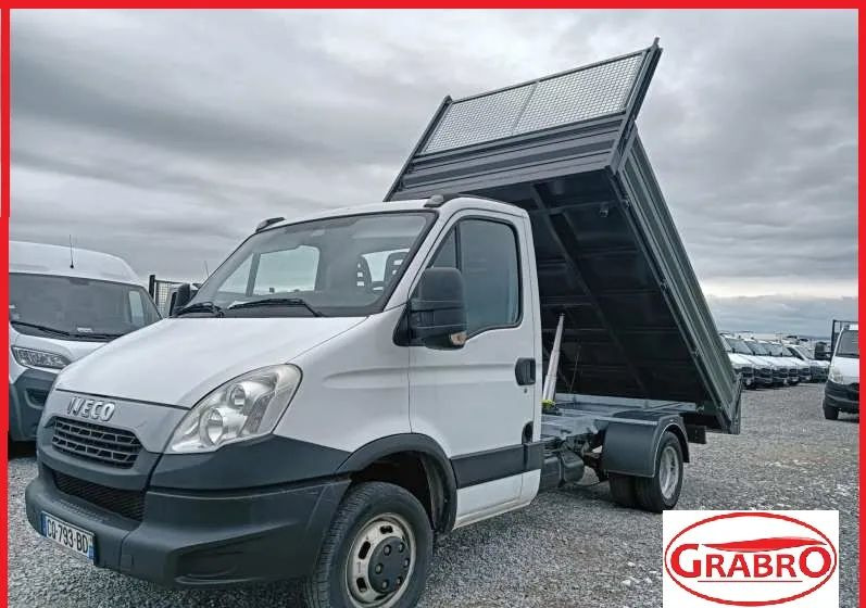 Iveco 35C13, 35C12, 35C15 - Dostavno vozilo istovarivač: slika 1 Iveco 35C13, 35C12, 35C15 - Dostavno vozilo istovarivač: slika 1