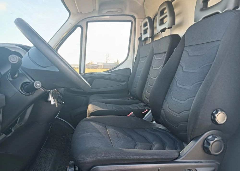 Iveco 35C14,35C13,35C12,35C15 - Dostavno vozilo istovarivač: slika 4 Iveco 35C14,35C13,35C12,35C15 - Dostavno vozilo istovarivač: slika 4