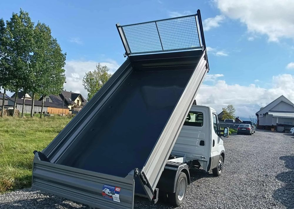 Dostavno vozilo istovarivač Iveco DAILY 35C13, 35C12, 35C14, 35C15: slika 12