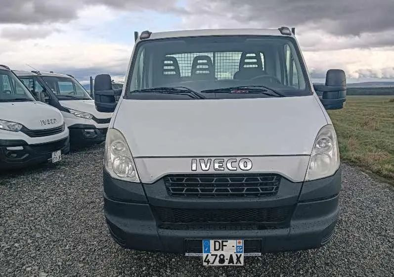 Iveco DAILY 35C13, 35C12, 35C15 - Dostavno vozilo istovarivač: slika 2 Iveco DAILY 35C13, 35C12, 35C15 - Dostavno vozilo istovarivač: slika 2