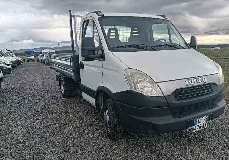 Iveco DAILY 35C13, 35C12, 35C15 - Dostavno vozilo istovarivač: slika 2 Iveco DAILY 35C13, 35C12, 35C15 - Dostavno vozilo istovarivač: slika 2