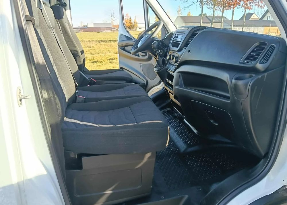 Iveco DAILY 35C13, 35C13, 35C15 - Dostavno vozilo istovarivač: slika 5 Iveco DAILY 35C13, 35C13, 35C15 - Dostavno vozilo istovarivač: slika 5