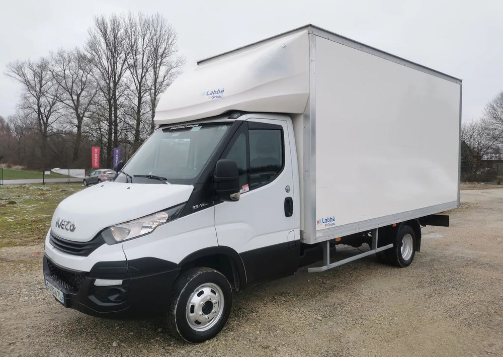 Iveco 3.0-150KM Daily 35C15 Kontener długi rama 35-150 kiper Klimatyzacja długi rozstaw - Dostavno vozilo sa zatvorenim sandukom: slika 1 Iveco 3.0-150KM Daily 35C15 Kontener długi rama 35-150 kiper Klimatyzacja długi rozstaw - Dostavno vozilo sa zatvorenim sandukom: slika 1