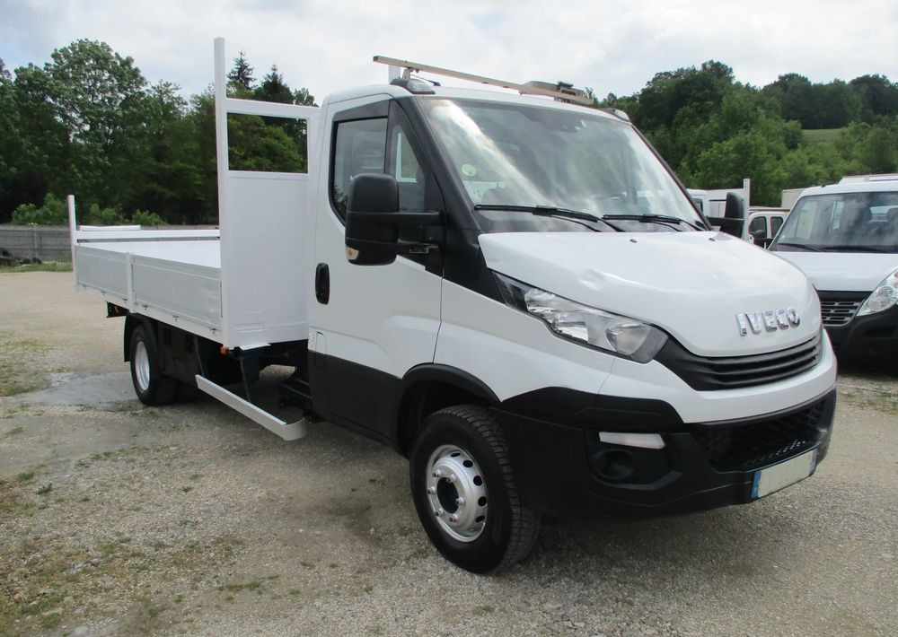 Iveco Daily 3.0 na bliźniaku 70C18 skrzynia, laweta, rama, HDS, 70-180 kiper - Kamion sa tovarnim sandukom: slika 1 Iveco Daily 3.0 na bliźniaku 70C18 skrzynia, laweta, rama, HDS, 70-180 kiper - Kamion sa tovarnim sandukom: slika 1