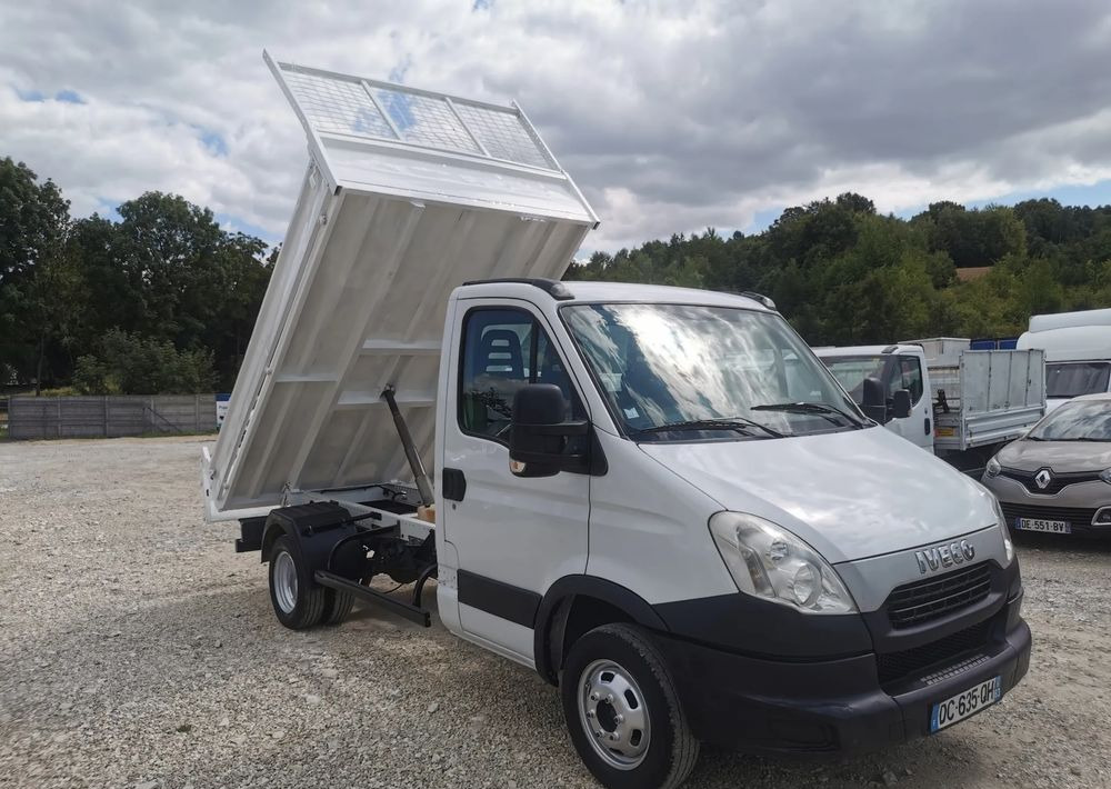 Iveco Daily 35C11 Kiper wywrotka Hak Bliźniak sprowadzony 35C12 - Dostavno vozilo istovarivač: slika 3 Iveco Daily 35C11 Kiper wywrotka Hak Bliźniak sprowadzony 35C12 - Dostavno vozilo istovarivač: slika 3