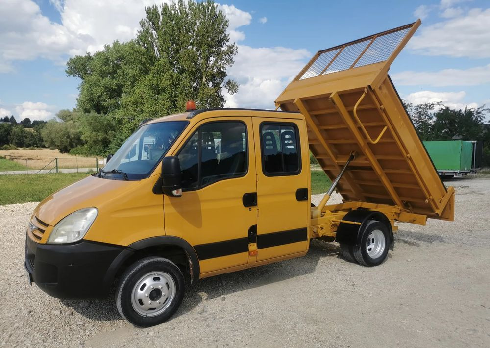 Iveco Daily 35C12 Brygadówka wywrotka Dubel hak kiper doka 35C13 - Dostavno vozilo istovarivač: slika 2 Iveco Daily 35C12 Brygadówka wywrotka Dubel hak kiper doka 35C13 - Dostavno vozilo istovarivač: slika 2