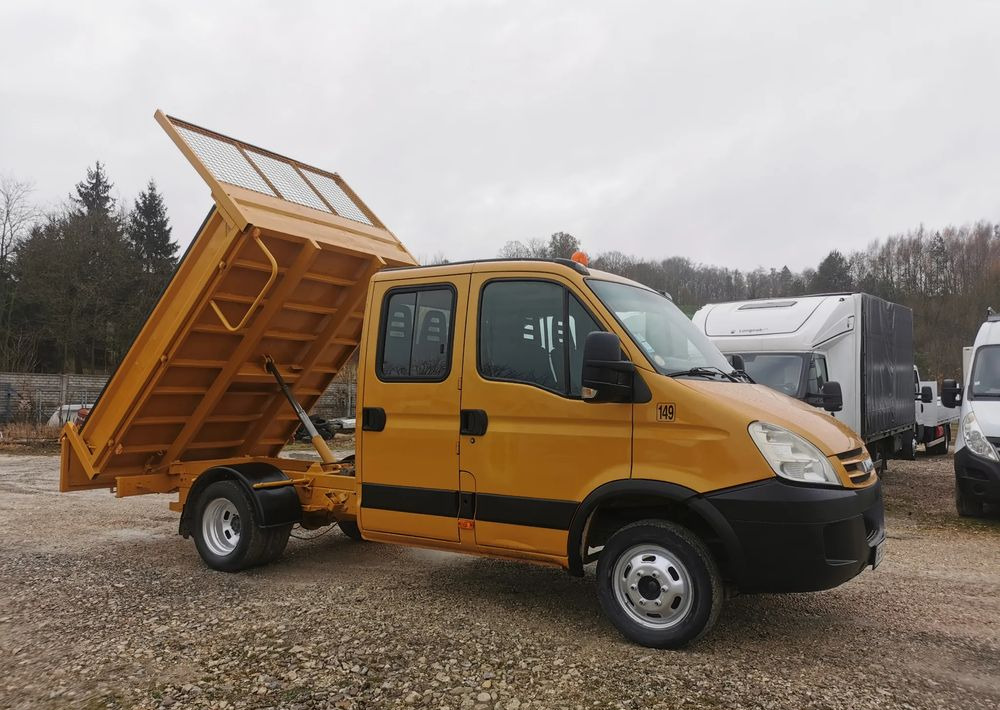 Iveco Daily 35C12 Brygadówka wywrotka Dubel hak kiper doka 35C13 - Dostavno vozilo istovarivač: slika 4 Iveco Daily 35C12 Brygadówka wywrotka Dubel hak kiper doka 35C13 - Dostavno vozilo istovarivač: slika 4