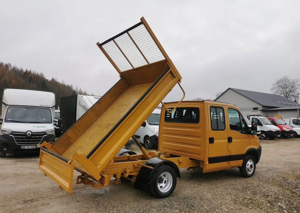 Iveco Daily 35C12 Brygadówka wywrotka Dubel hak kiper doka 35C13 - Dostavno vozilo istovarivač: slika 5 Iveco Daily 35C12 Brygadówka wywrotka Dubel hak kiper doka 35C13 - Dostavno vozilo istovarivač: slika 5