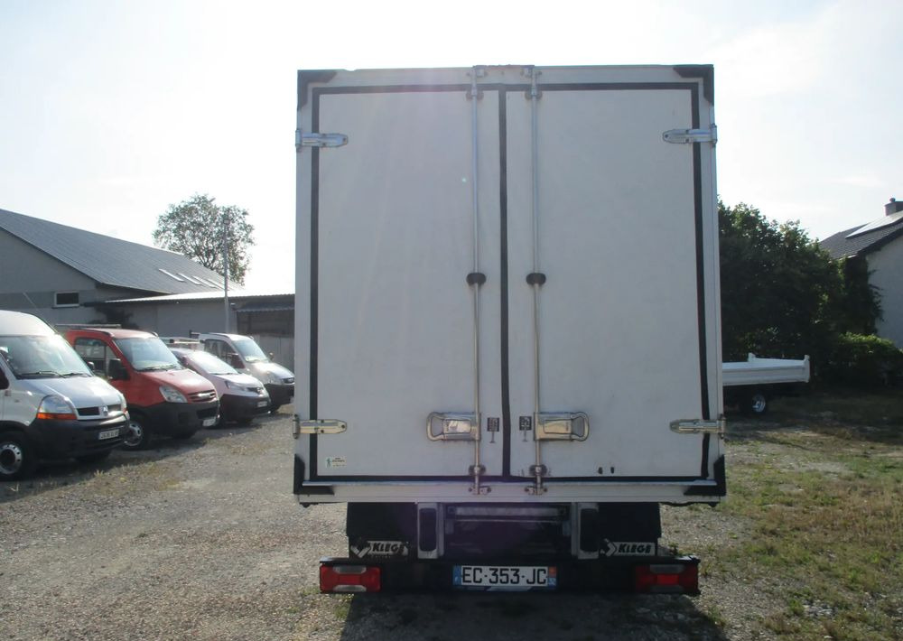 Iveco Daily 35C13 chłodnia Mroźnia na bliźniaku 35-130 Thermo King agregat - Dostavno vozilo hladnjača: slika 5 Iveco Daily 35C13 chłodnia Mroźnia na bliźniaku 35-130 Thermo King agregat - Dostavno vozilo hladnjača: slika 5