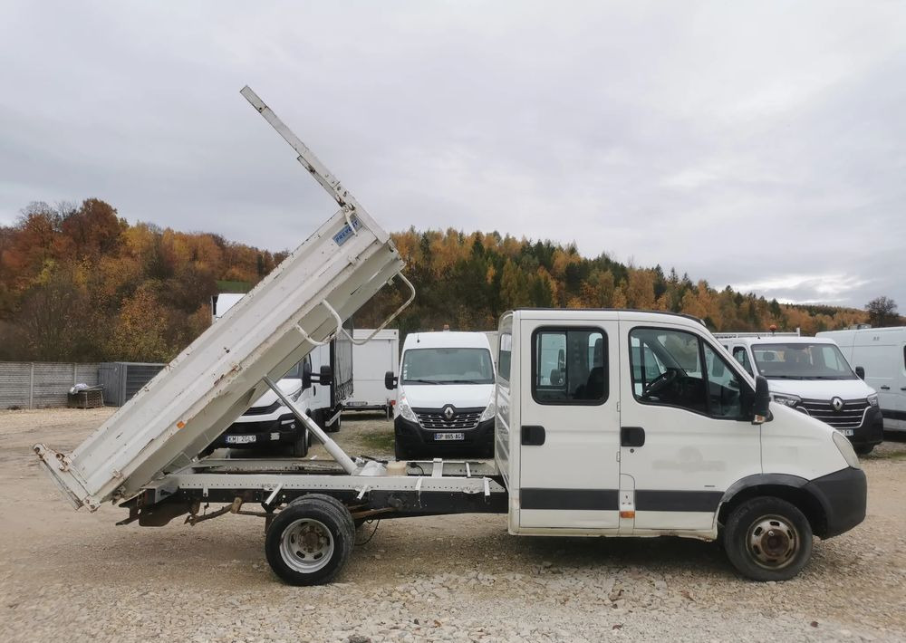 Iveco Daily 35C15 Brygadówka 3.0 - 150KM wywrotka Klimatyzacja Dubel hak kiper doka - Dostavno vozilo istovarivač: slika 2 Iveco Daily 35C15 Brygadówka 3.0 - 150KM wywrotka Klimatyzacja Dubel hak kiper doka - Dostavno vozilo istovarivač: slika 2