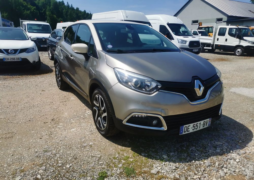 Renault Captur 0.9 Energy TCe Intens - SUVSUV: slika 1 Renault Captur 0.9 Energy TCe Intens - SUVSUV: slika 1