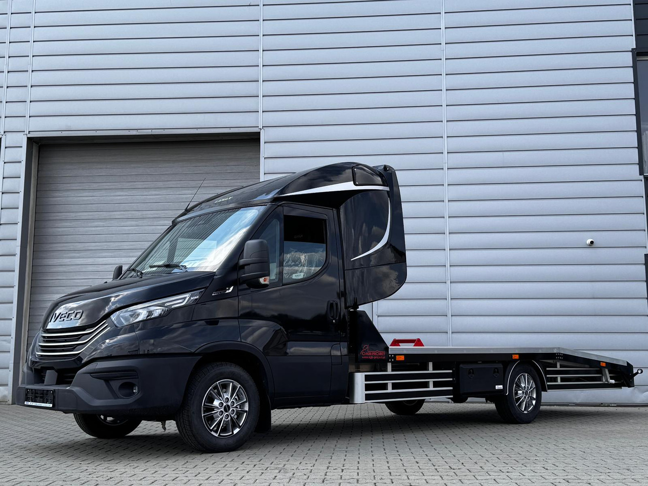 IVECO DAILY 35S21 - Šlep vozilo: slika 2 IVECO DAILY 35S21 - Šlep vozilo: slika 2