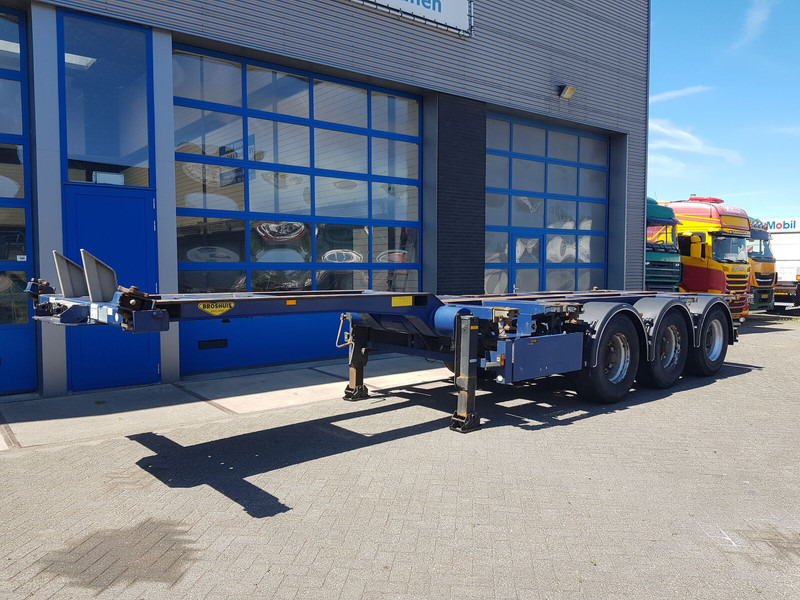 Broshuis 3 UCC-39/45 Eu Multichassis Liftas - Poluprikolica za prevoz kontejnera/ Poluprikolica sa promenjivim sandukom: slika 2 Broshuis 3 UCC-39/45 Eu Multichassis Liftas - Poluprikolica za prevoz kontejnera/ Poluprikolica sa promenjivim sandukom: slika 2