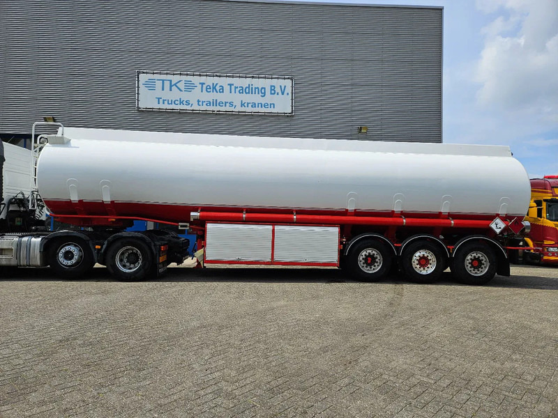 LAG O-3-43 Pt 48.500 L, 6 compartimenten pomp digitale tellers brandstof - Poluprikolica cisterna: slika 3 LAG O-3-43 Pt 48.500 L, 6 compartimenten pomp digitale tellers brandstof - Poluprikolica cisterna: slika 3