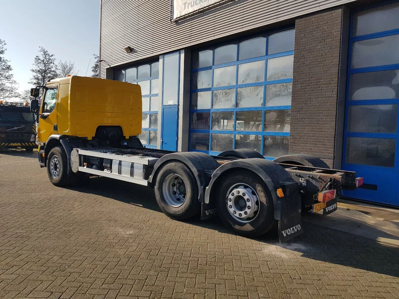 Volvo FE 300 EEV 6X2 Retarder Pto 234.000 KM TÜV - Kamion sa golom šasijom i zatvorenom kabinom: slika 4 Volvo FE 300 EEV 6X2 Retarder Pto 234.000 KM TÜV - Kamion sa golom šasijom i zatvorenom kabinom: slika 4
