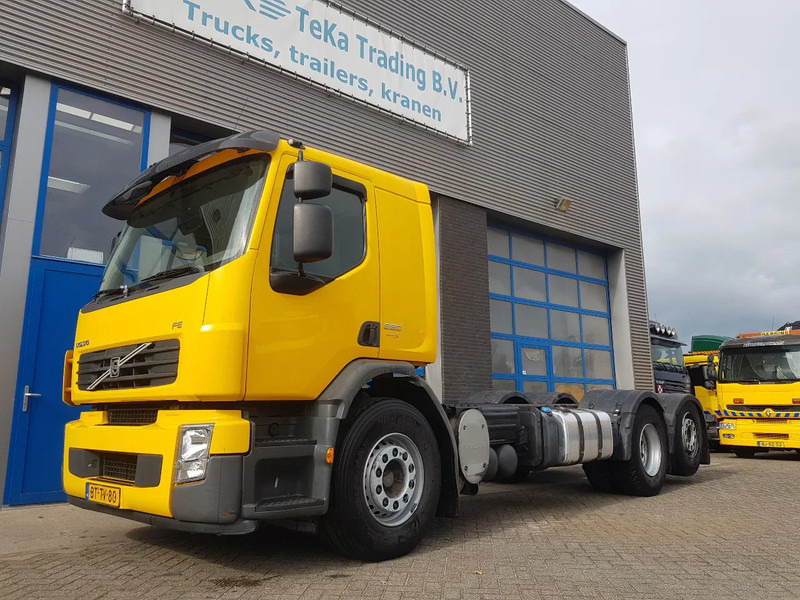 Volvo FE 320 6x2 Euro 5 290.000 km Retarder TÜV - Kamion sa golom šasijom i zatvorenom kabinom: slika 1 Volvo FE 320 6x2 Euro 5 290.000 km Retarder TÜV - Kamion sa golom šasijom i zatvorenom kabinom: slika 1