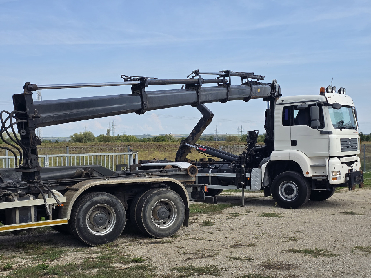 MAN TGA 26.440 6X6 / HOOK SYSTEM / HIAB 166D REMOTE SPECIAL PRICE ONLY THIS YEAR - Kamion sa hidrauličnom kukom, Kamion sa dizalicom: slika 4 MAN TGA 26.440 6X6 / HOOK SYSTEM / HIAB 166D REMOTE SPECIAL PRICE ONLY THIS YEAR - Kamion sa hidrauličnom kukom, Kamion sa dizalicom: slika 4