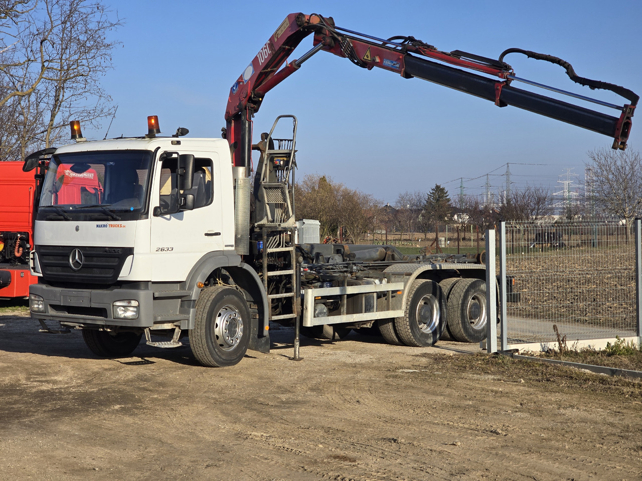 MERCEDES-BENZ AXOR 2633 6X4 / HOOK SYSTEM / HMF 1066 - Kamion sa hidrauličnom kukom, Kamion sa dizalicom: slika 3 MERCEDES-BENZ AXOR 2633 6X4 / HOOK SYSTEM / HMF 1066 - Kamion sa hidrauličnom kukom, Kamion sa dizalicom: slika 3
