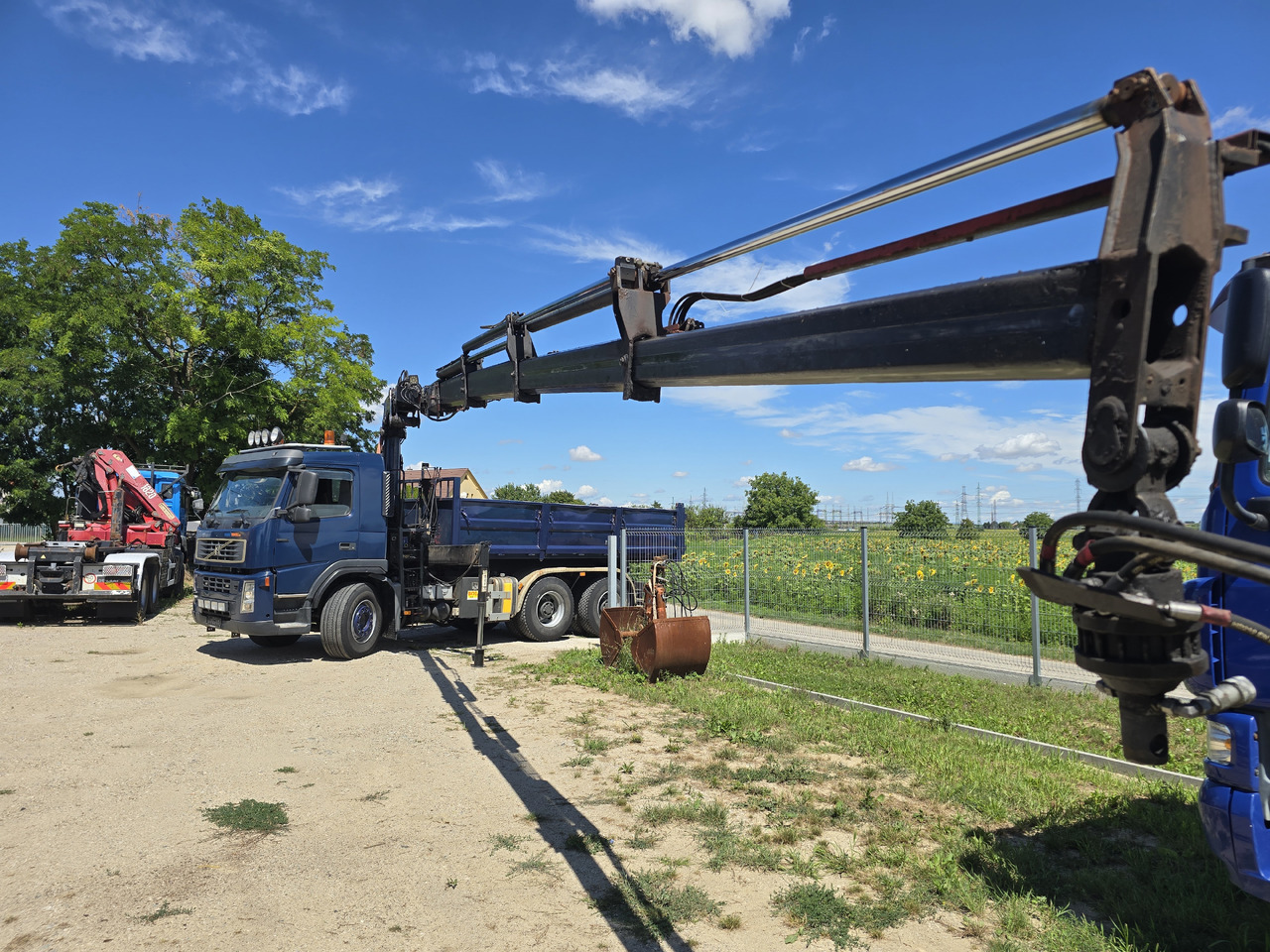 VOLVO FM 420 6X4 / KIPPER / CRANE HMF 1823 K4 - Istovarivač, Kamion sa dizalicom: slika 4 VOLVO FM 420 6X4 / KIPPER / CRANE HMF 1823 K4 - Istovarivač, Kamion sa dizalicom: slika 4