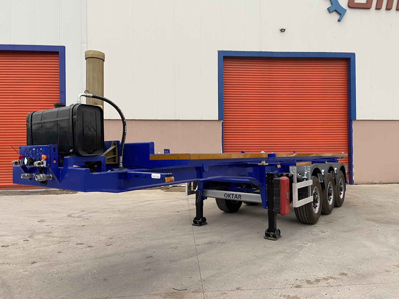 OKTAR CONTAINER TIPPER TRAILER ADR 2025 - Poluprikolica za prevoz kontejnera/ Poluprikolica sa promenjivim sandukom: slika 4 OKTAR CONTAINER TIPPER TRAILER ADR 2025 - Poluprikolica za prevoz kontejnera/ Poluprikolica sa promenjivim sandukom: slika 4