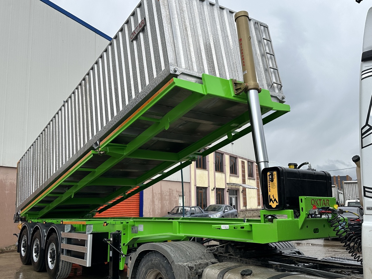 OKTAR TREYLER 2025 - Poluprikolica cisterna: slika 1 OKTAR TREYLER 2025 - Poluprikolica cisterna: slika 1