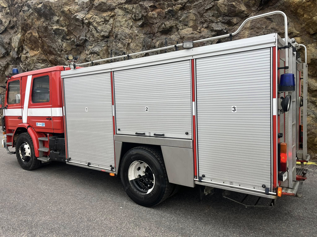 Scania P93ML - Fire engine /firetruck /släckbil / brandbil - Vatrogasni kamion: slika 2 Scania P93ML - Fire engine /firetruck /släckbil / brandbil - Vatrogasni kamion: slika 2