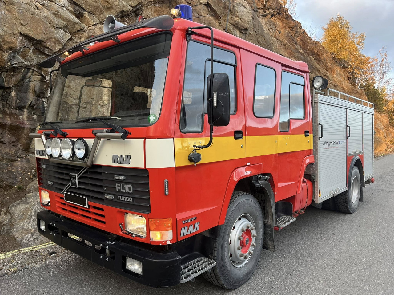 VOLVO FL 10 4x2 - Vatrogasni kamion: slika 1 VOLVO FL 10 4x2 - Vatrogasni kamion: slika 1